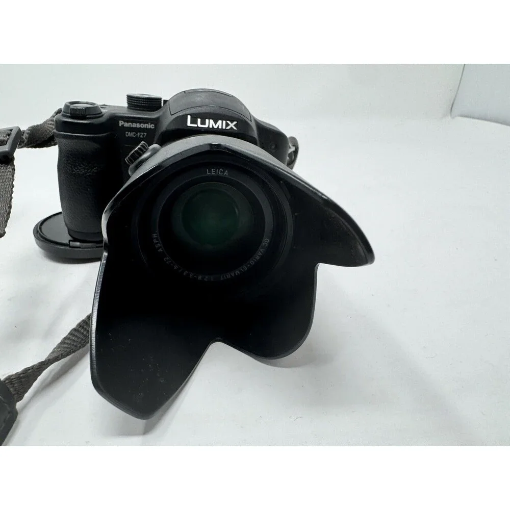 Panasonic Lumix DMC-FZ7 6.0MP Digital Bridge Camera Black w/ Charger & Lens Hood